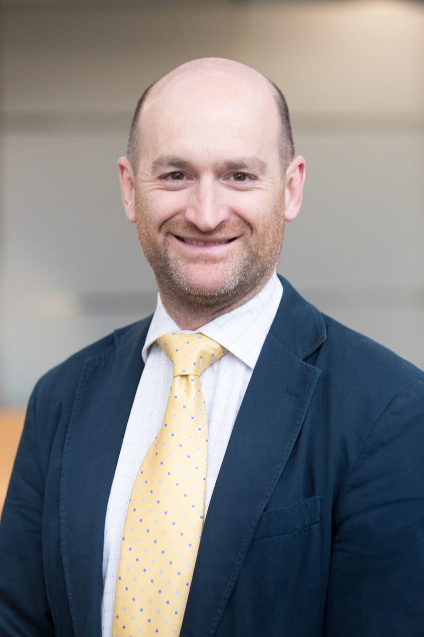 Gareth Arthurs - Consultant Orthopaedic Surgeon